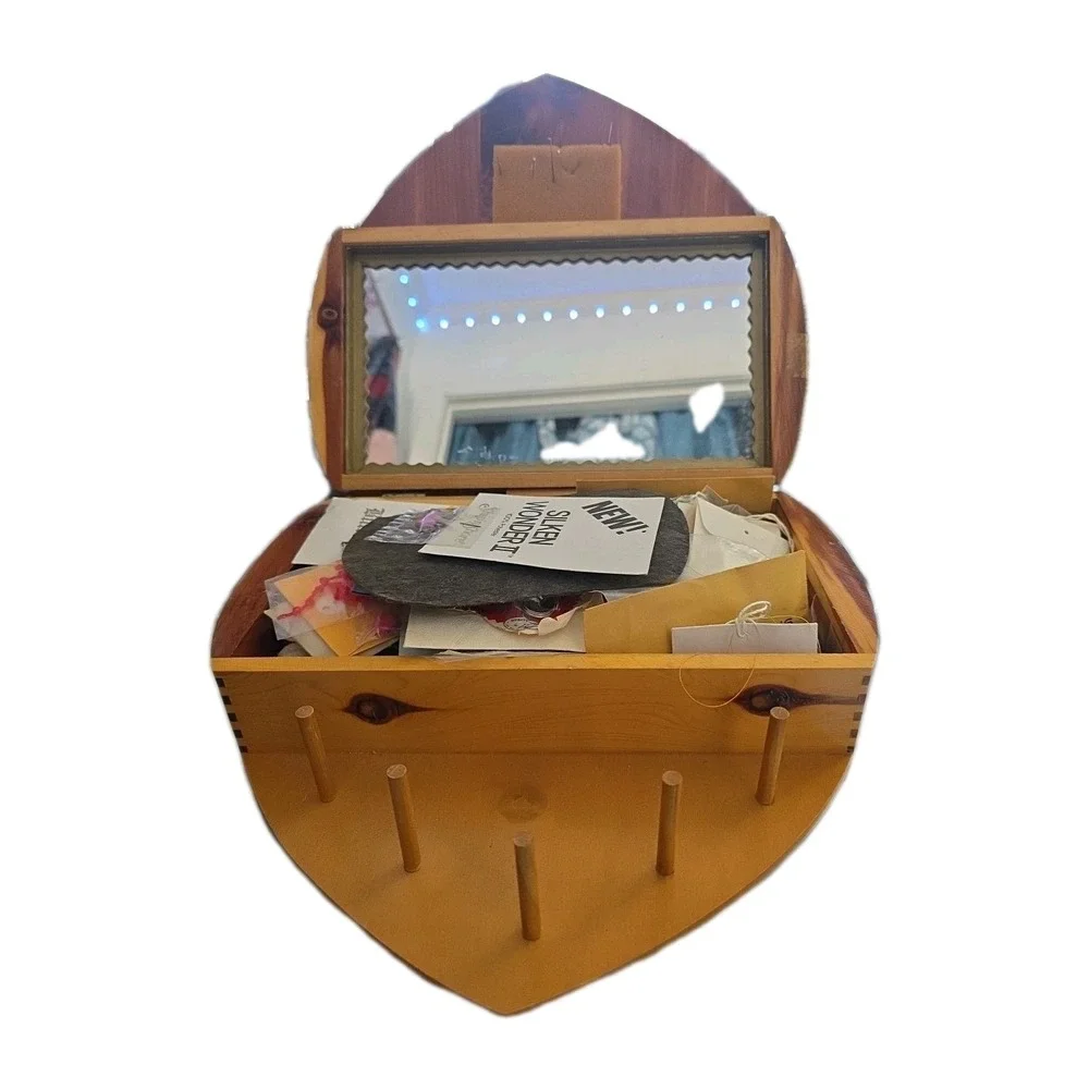 Vintage Wooden Heart Sewing Box Organizer Kit Mirror Cottagecore GUC‎